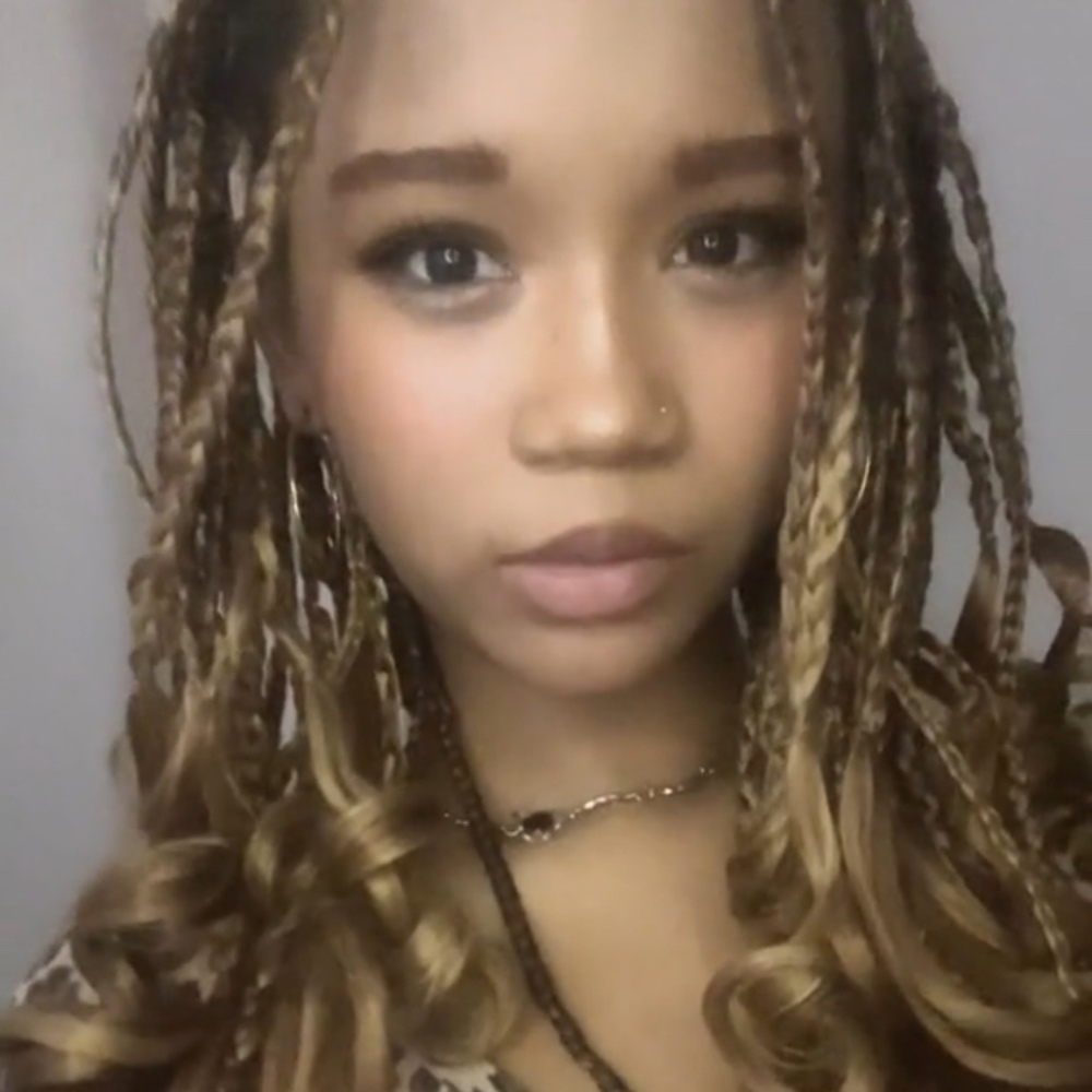 Meet your Posher, Tiana